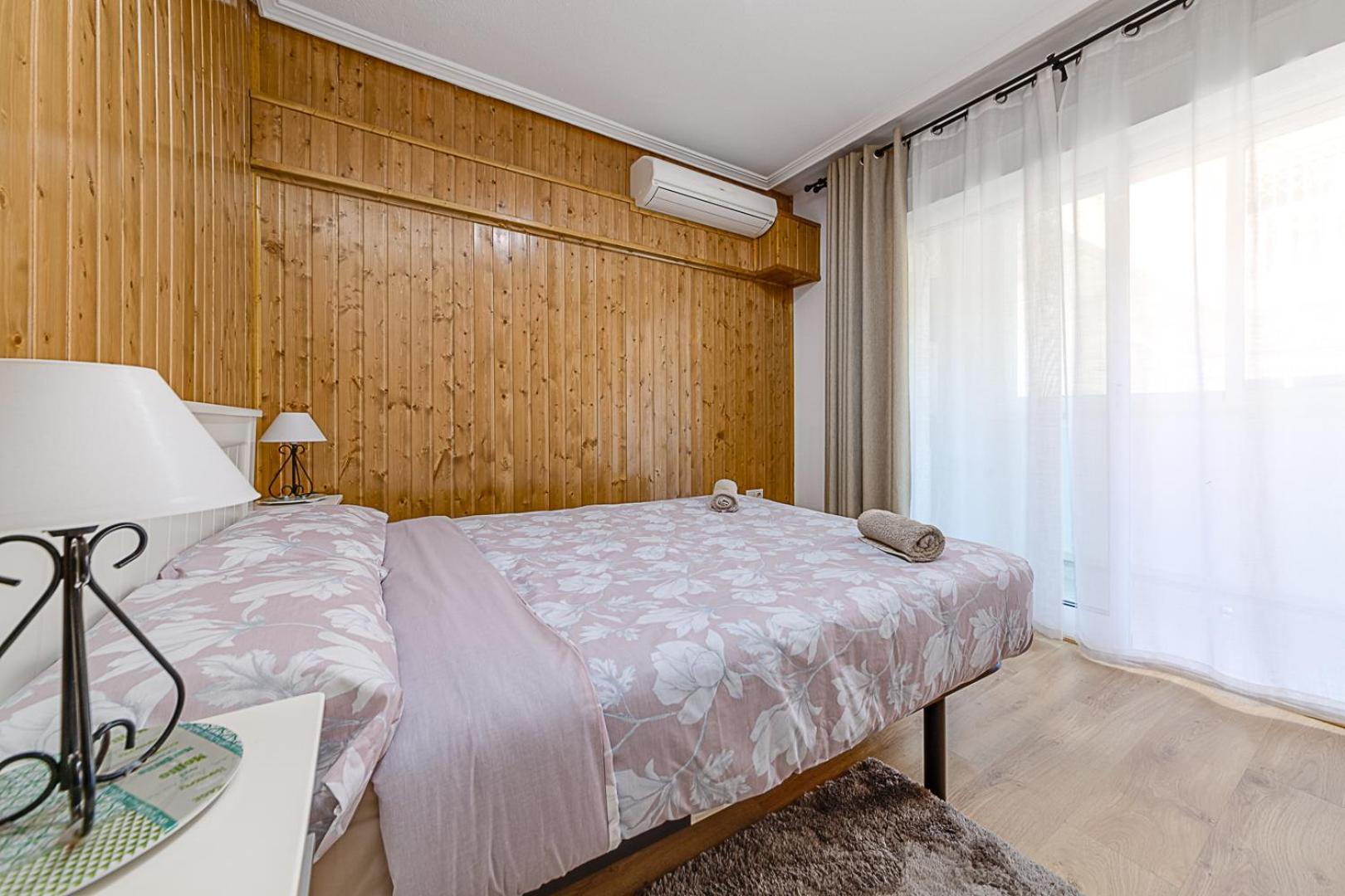 Отличная Квартира В 3 Мин От Пляжа 230 М, Торревьеха Apartment Torrevieja Exterior photo